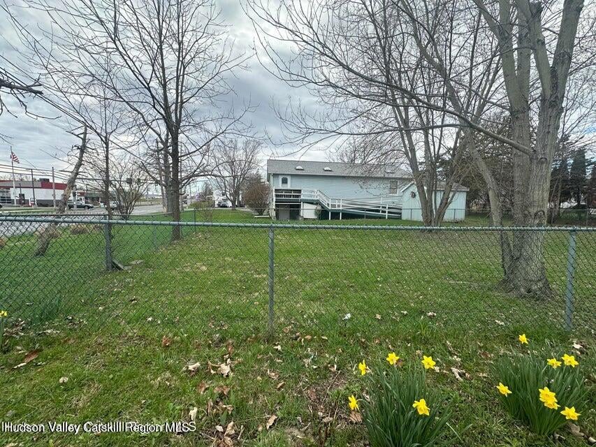 4 Delaware Avenue Photo 23