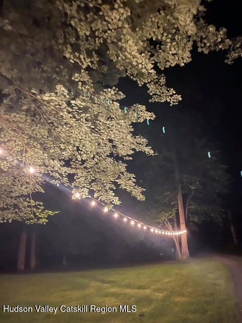 186 W Hand Hill Road Photo 37