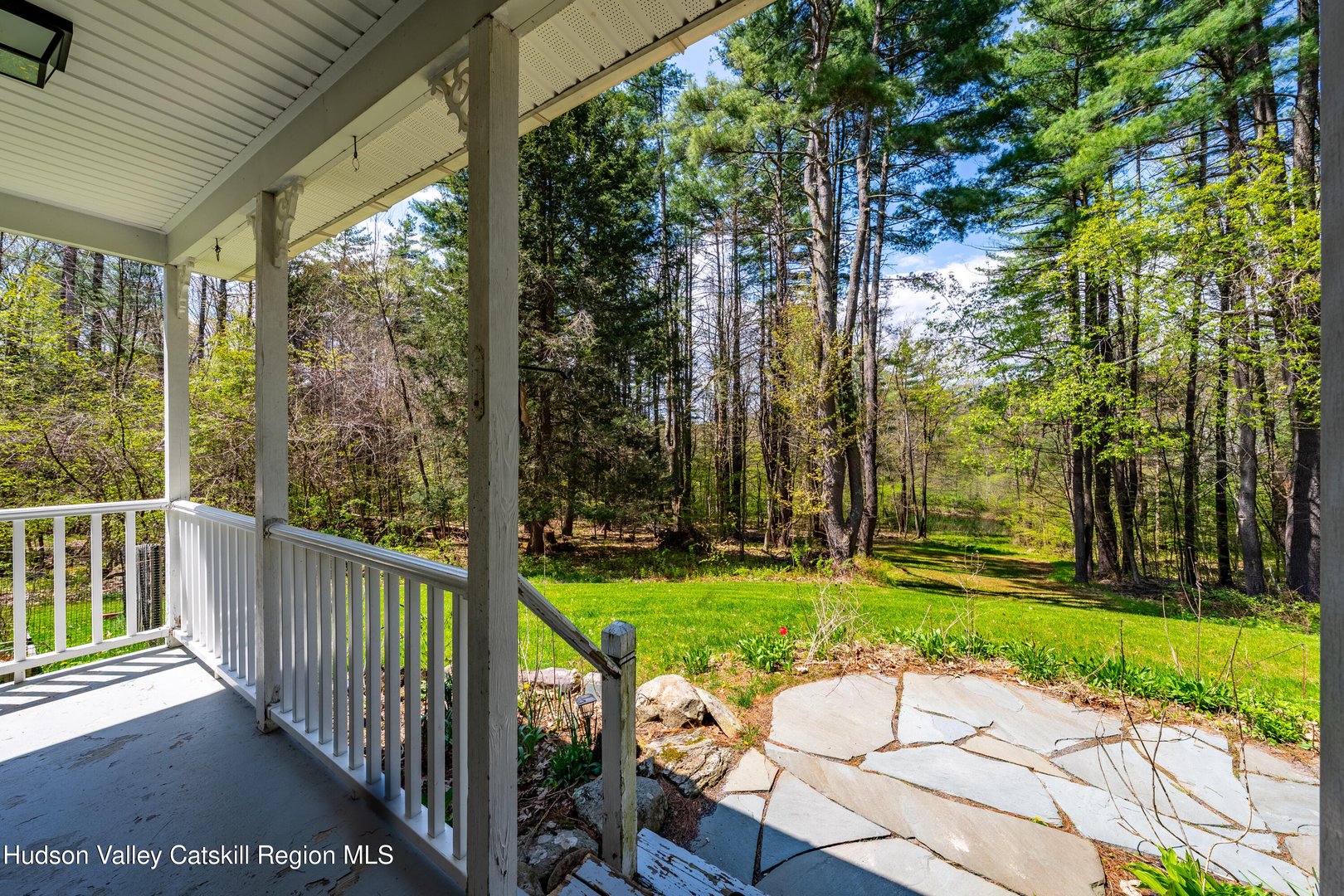 186 W Hand Hill Road Photo 1