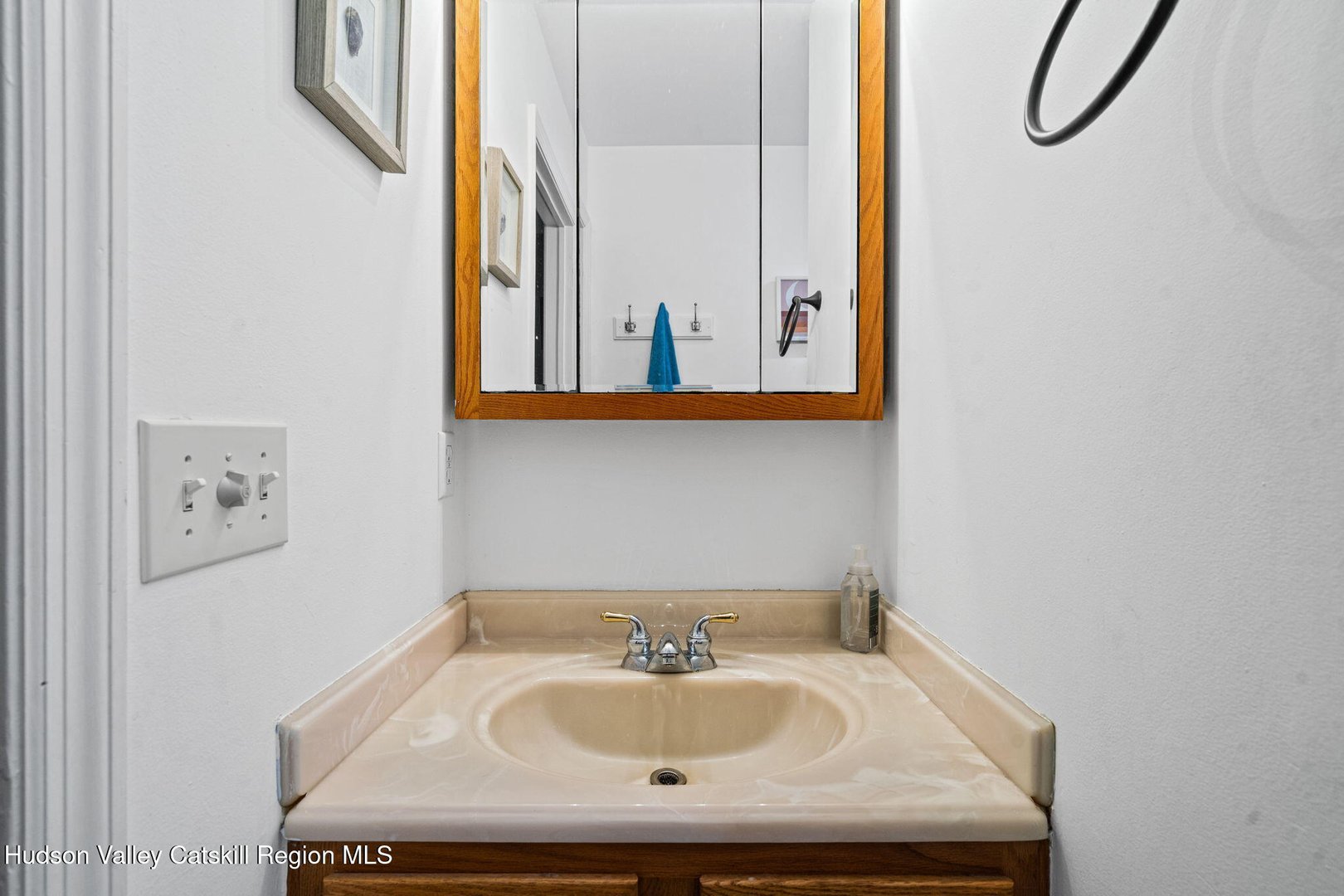 186 W Hand Hill Road Photo 25