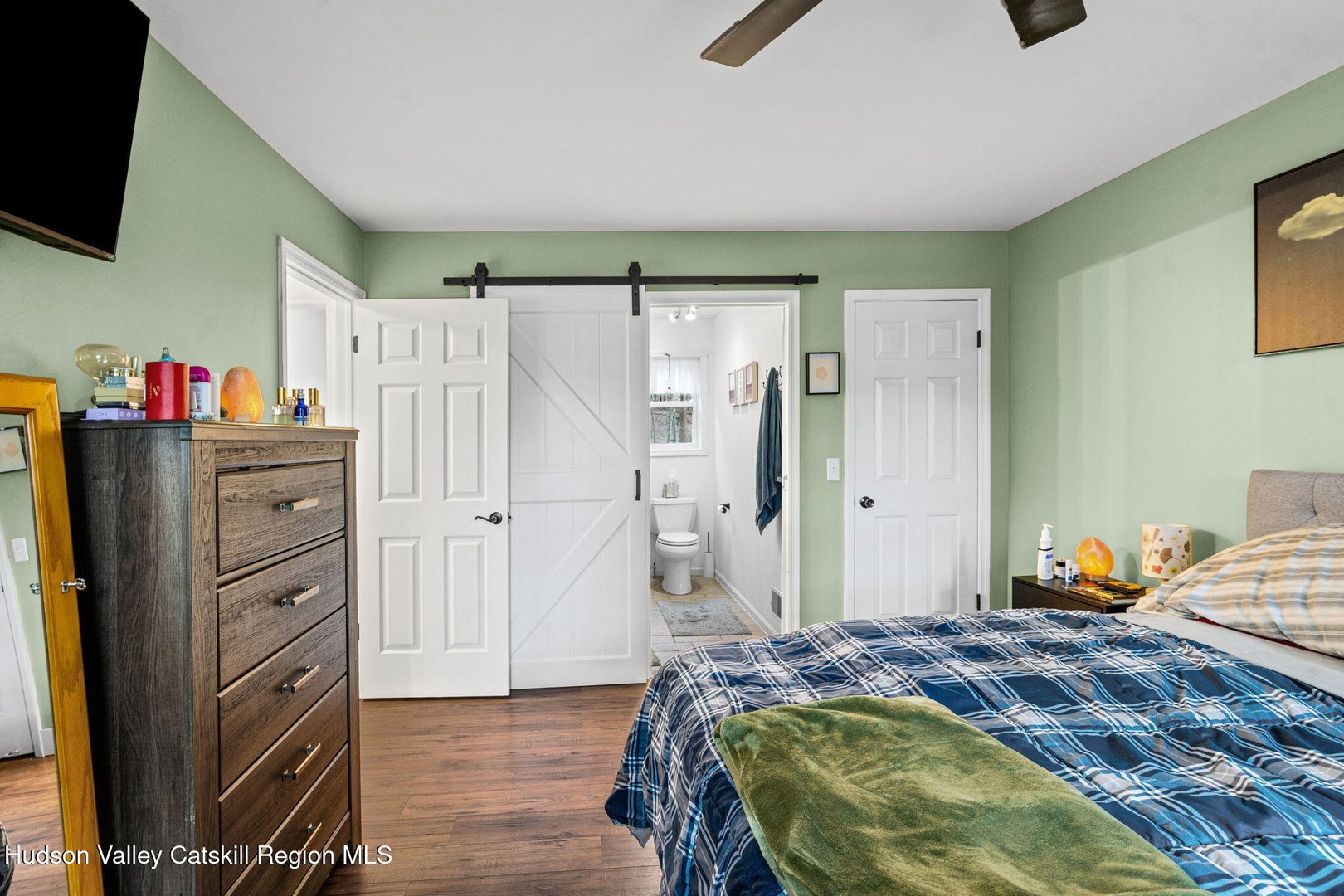 186 W Hand Hill Road Photo 23