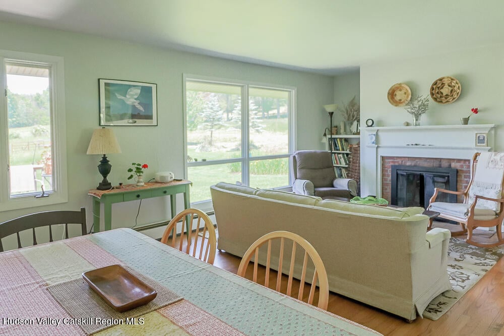 682 New York 203 Photo 6