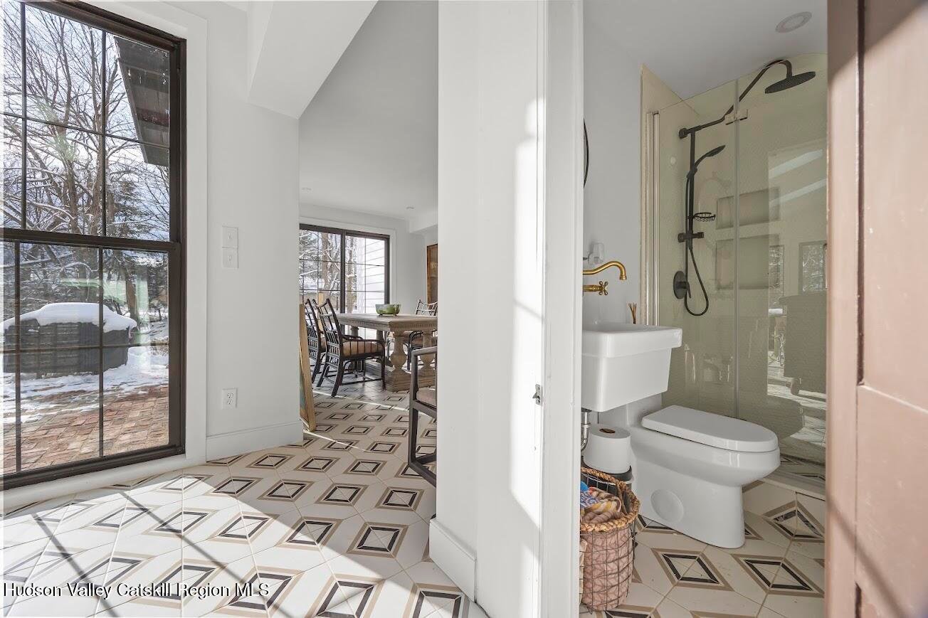 33 Broad Street Photo 13