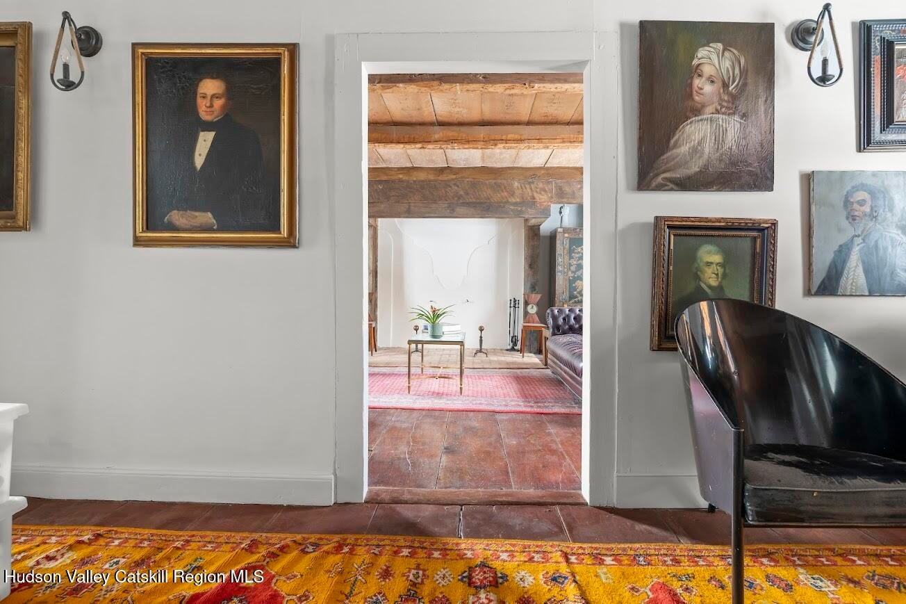 33 Broad Street Photo 8