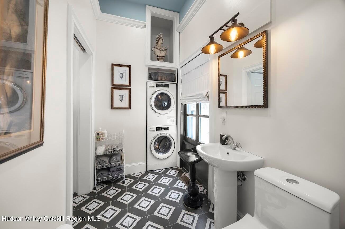 33 Broad Street Photo 68