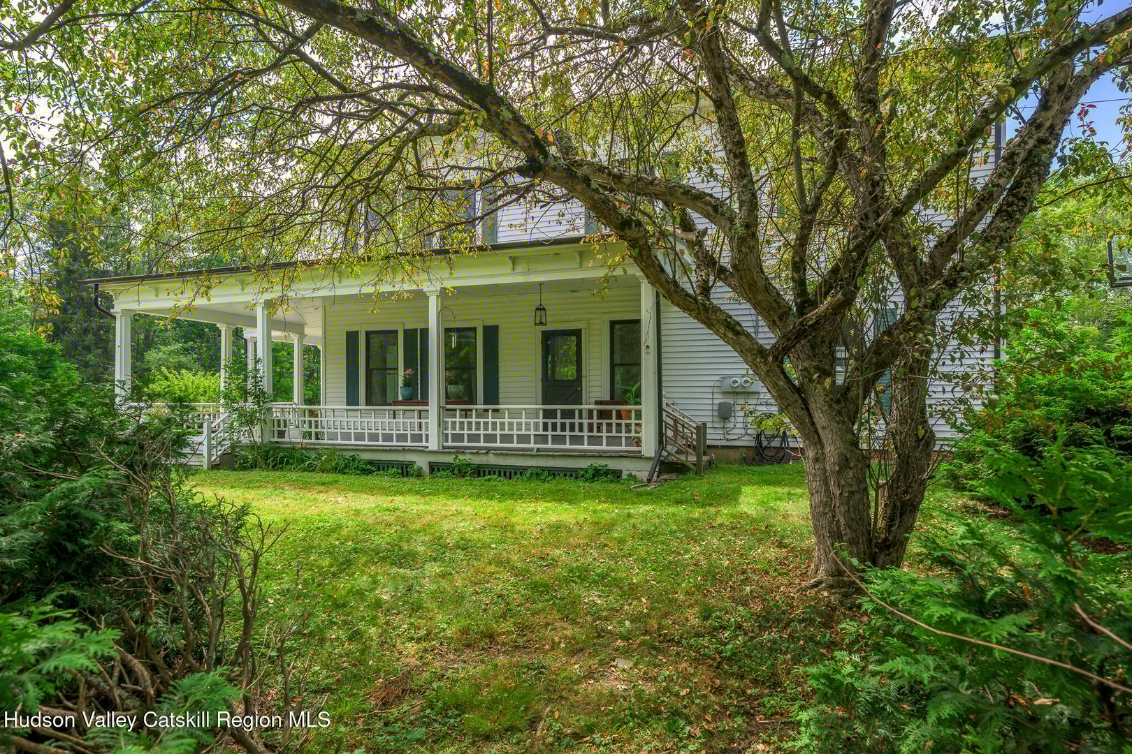 19 Lovers Lane Photo 4