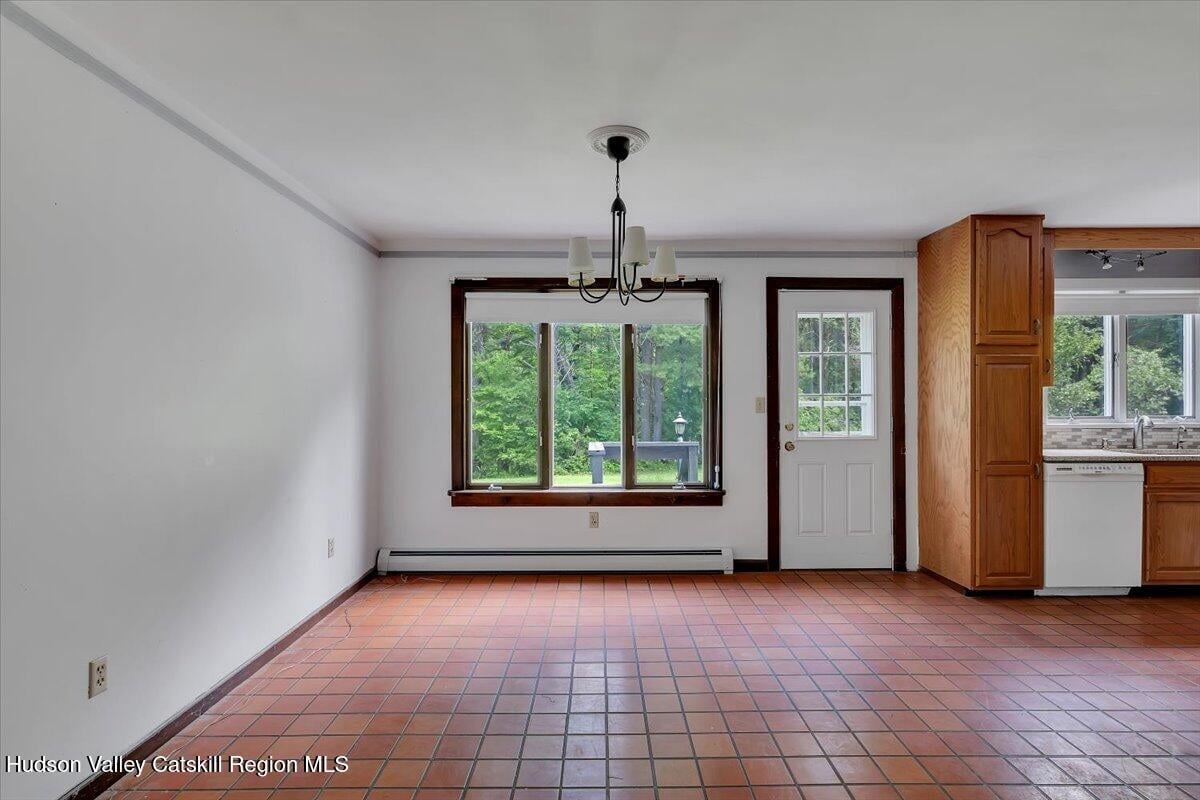 1754 Harlemville Road Photo 11