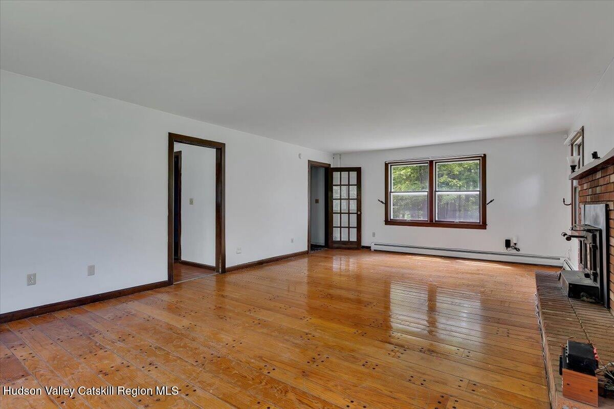 1754 Harlemville Road Photo 9