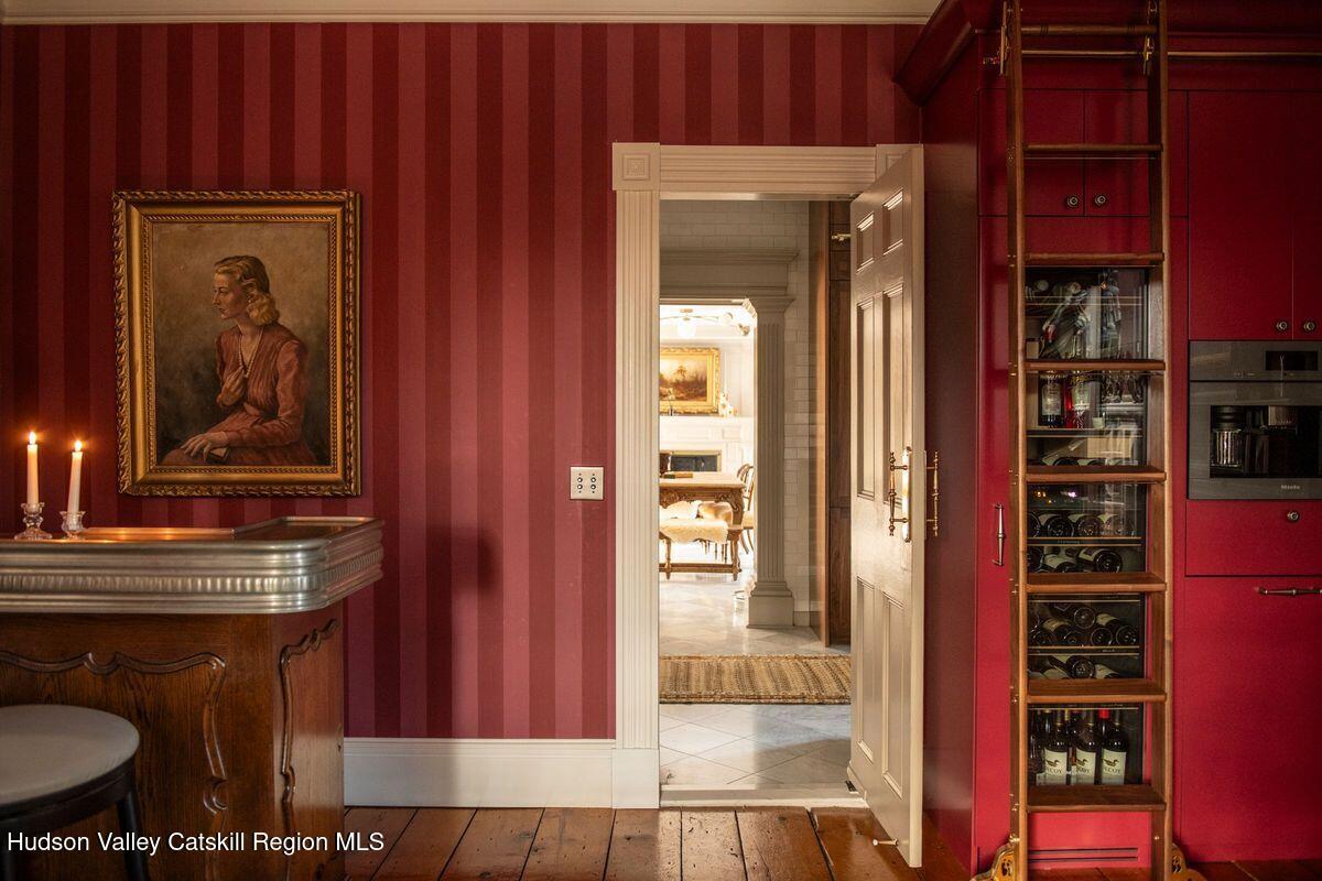 34 Broad Street Photo 15