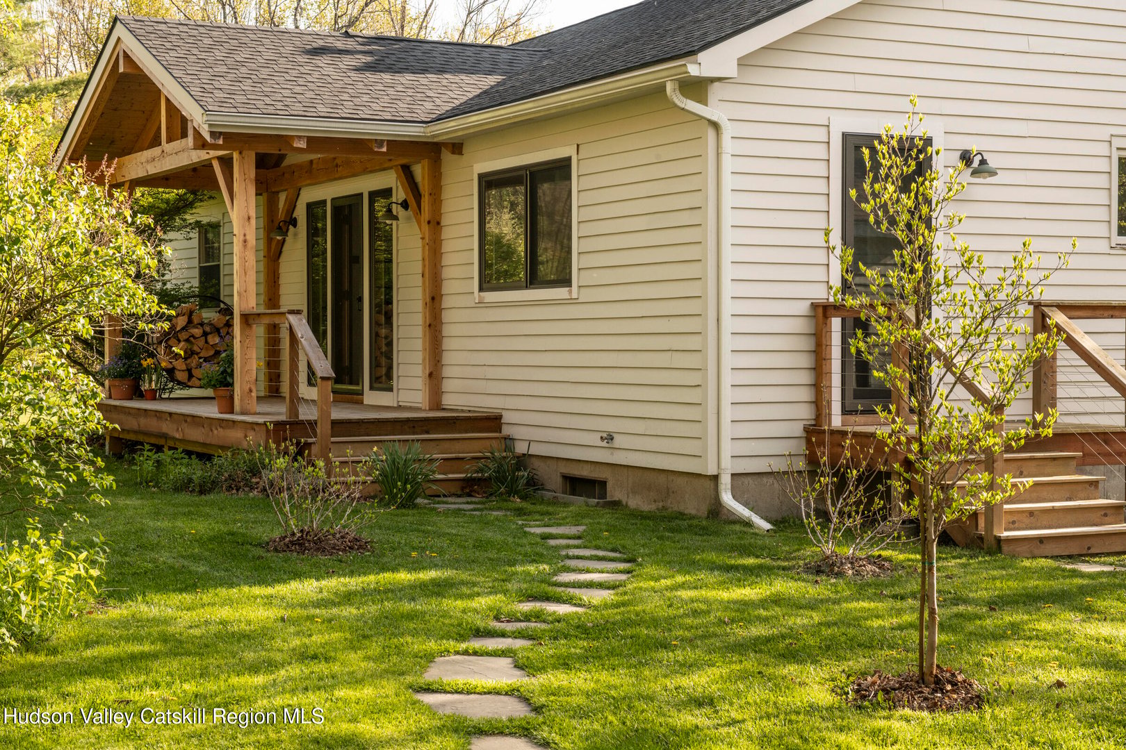 61 Schoolhouse Road Photo 1
