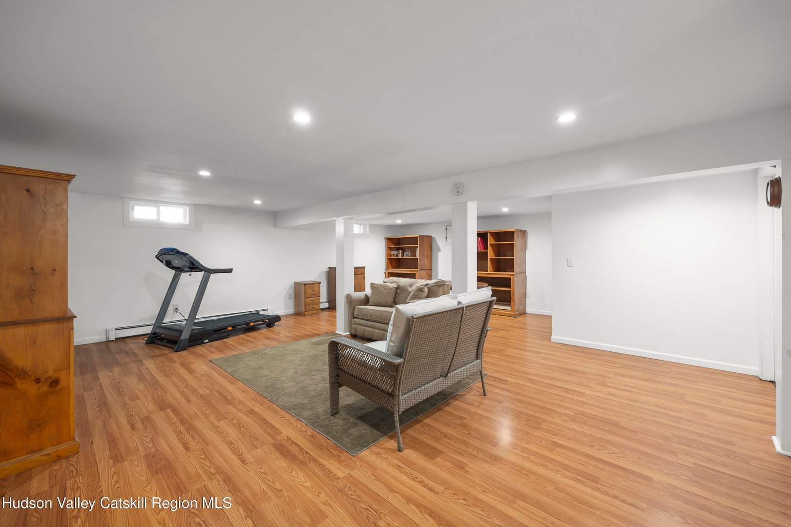 11 Presidential Drive Photo 21