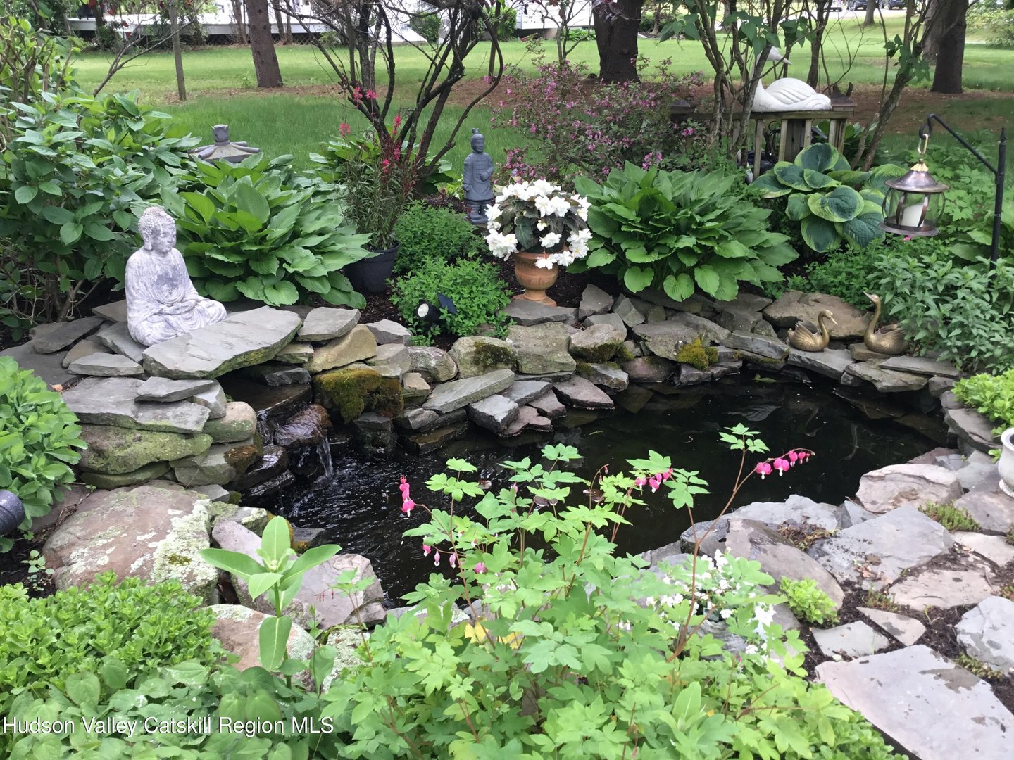 11 Presidential Drive Photo 22