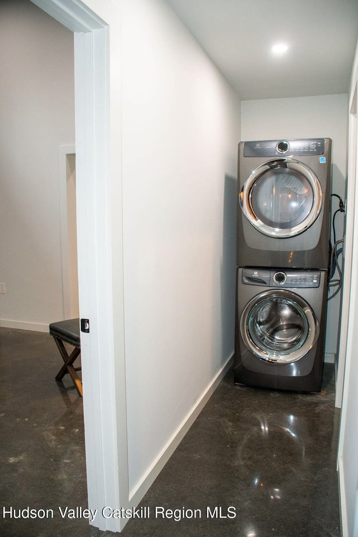 60 Connacher Road Photo 21