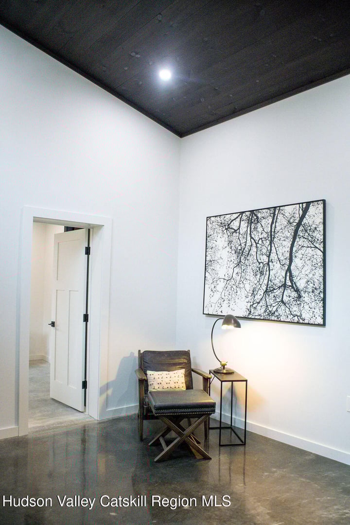 60 Connacher Road Photo 18