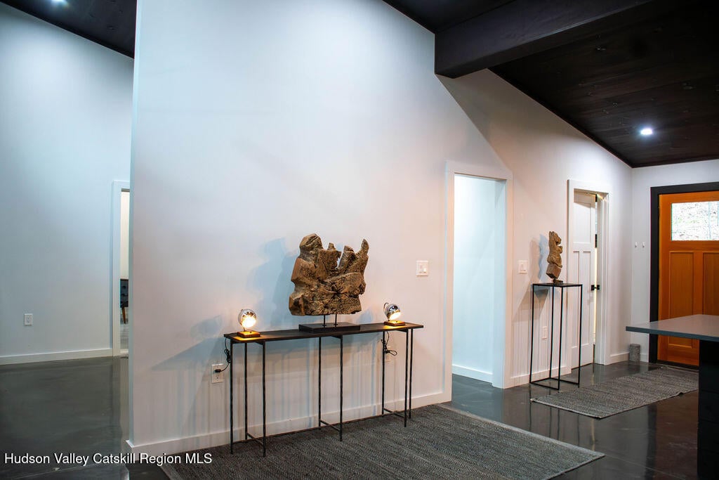 60 Connacher Road Photo 10