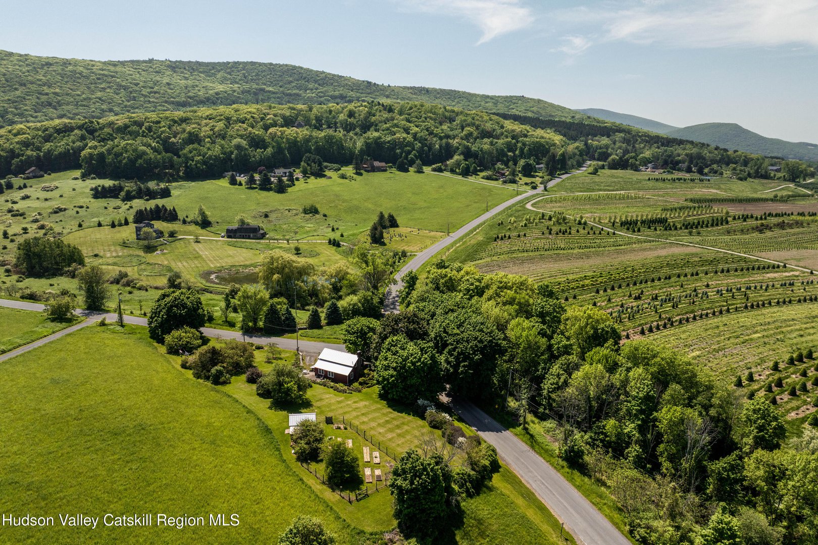1 Breezy Hill Road Photo 3