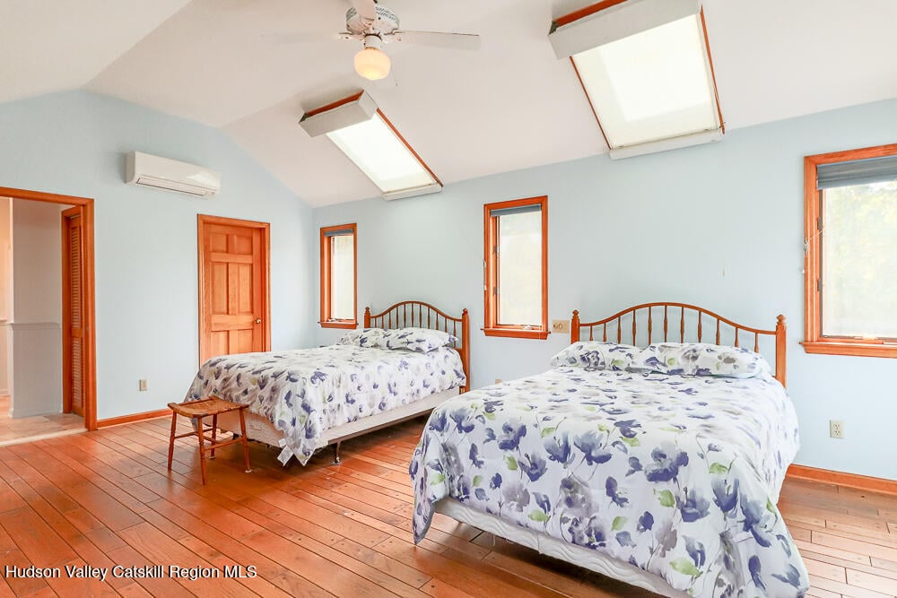 74 Habeck Road Photo 21