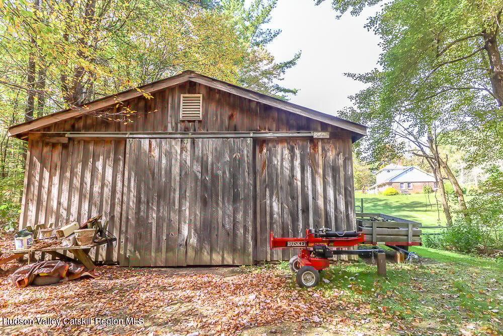 74 Habeck Road Photo 9