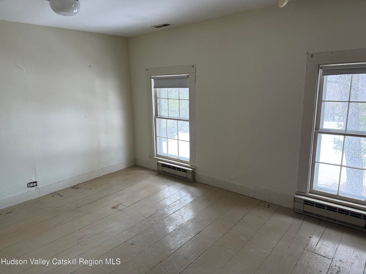 83 Silvernail Photo 31