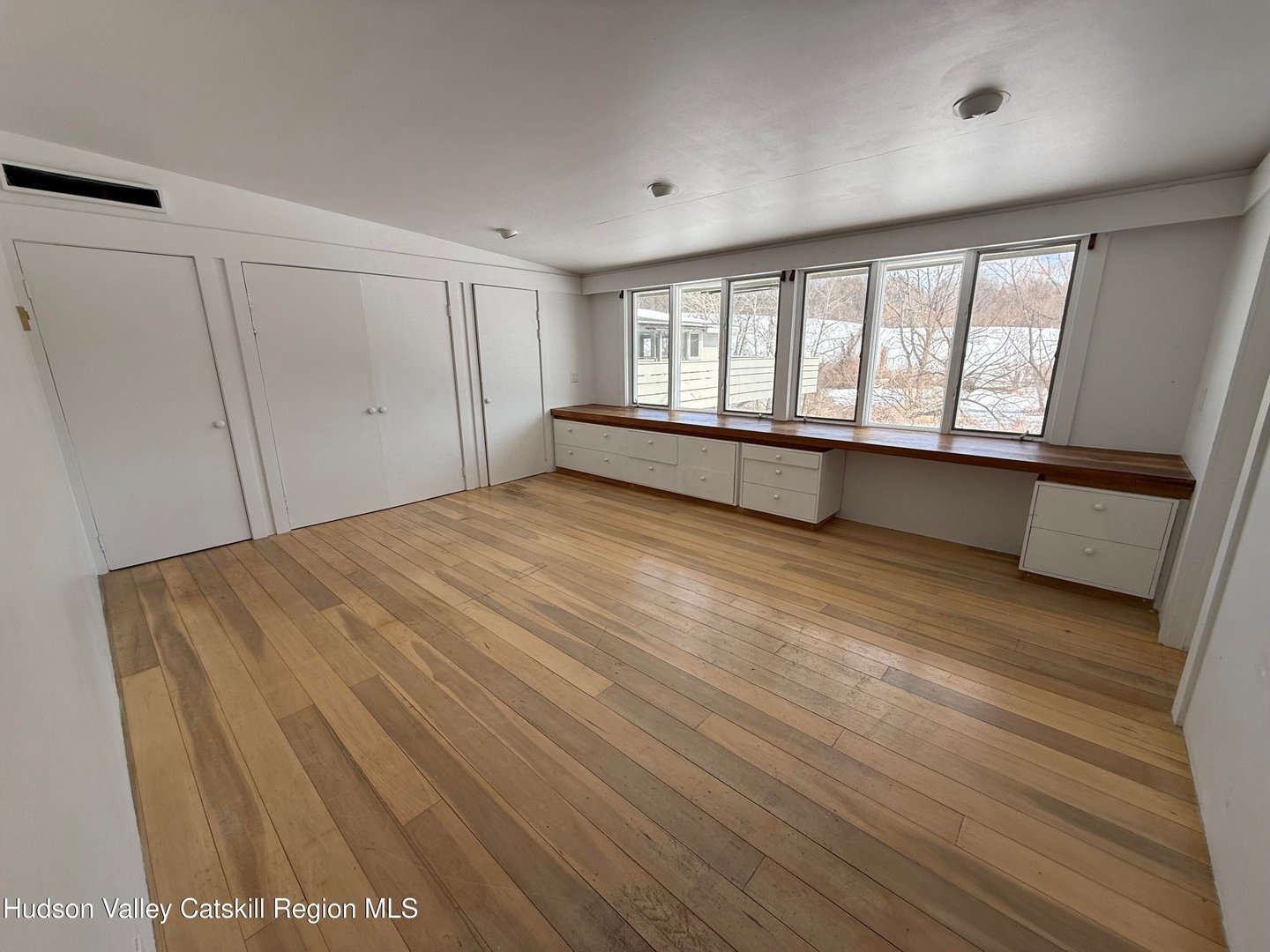 83 Silvernail Photo 41