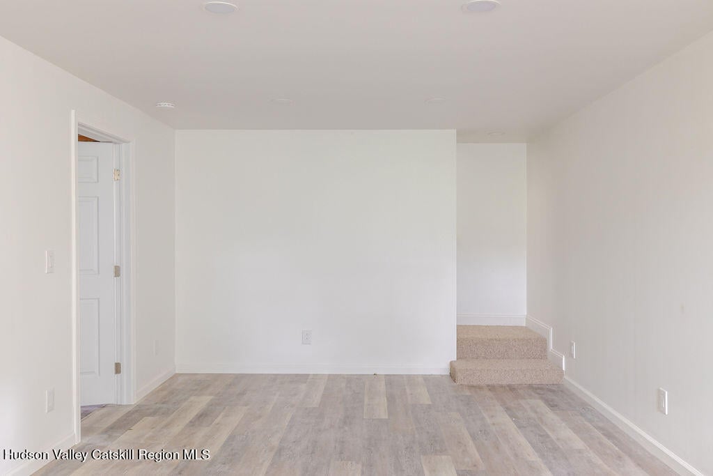 6 Wang Drive Photo 24