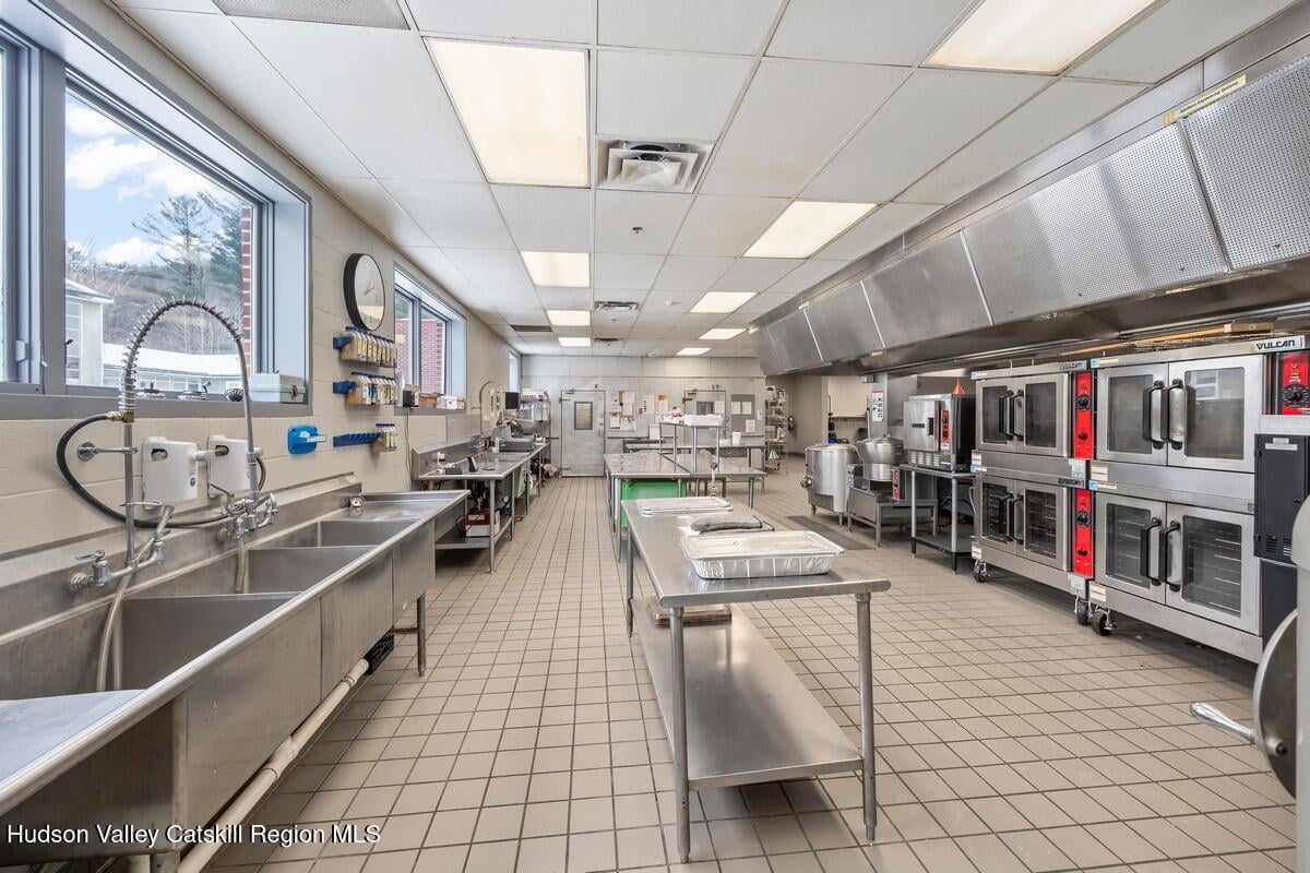 13640 New York 22 Photo 17