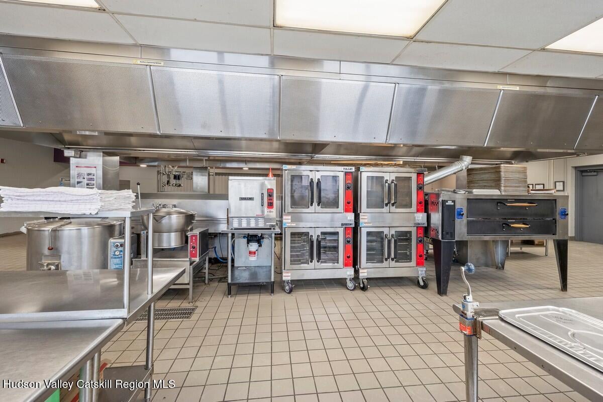 13640 New York 22 Photo 16