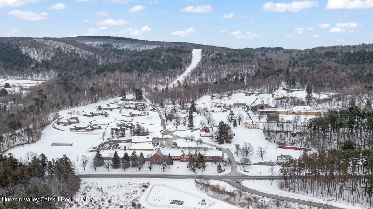 13640 New York 22 Photo 5