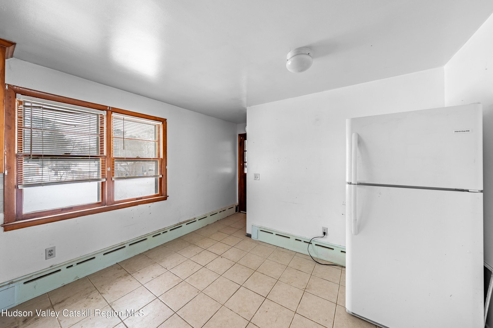 146 Joslen Boulevard Photo 10