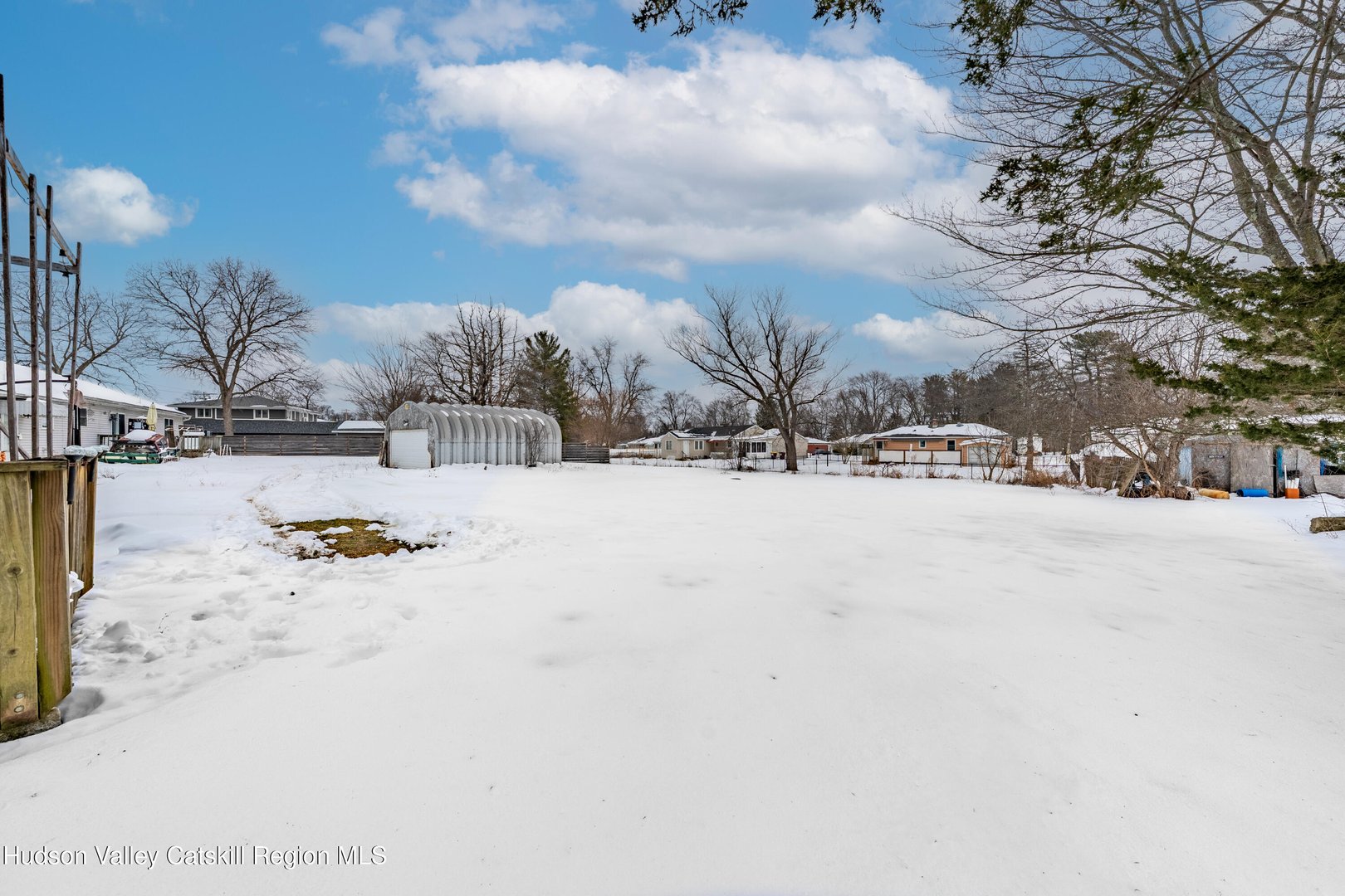 146 Joslen Boulevard Photo 4