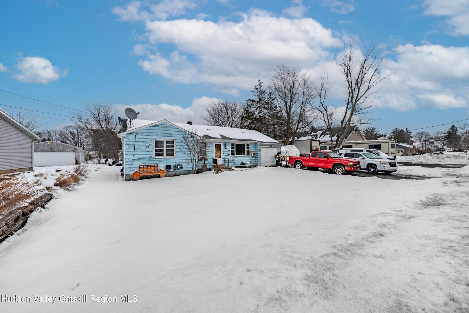 146 Joslen Boulevard Photo 2