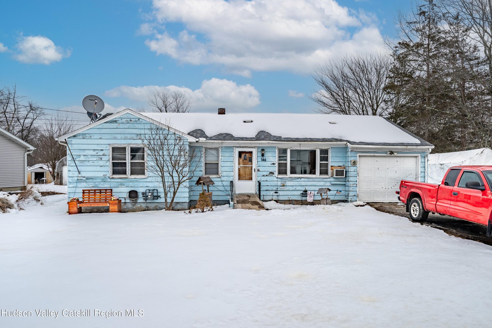 146 Joslen Boulevard Photo 3