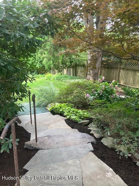 841 New York 203 Photo 33