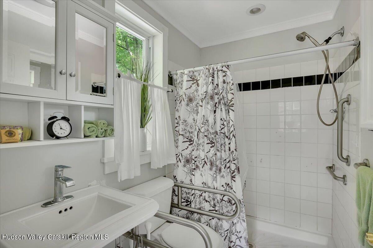 18 Gaffney Lane Photo 24