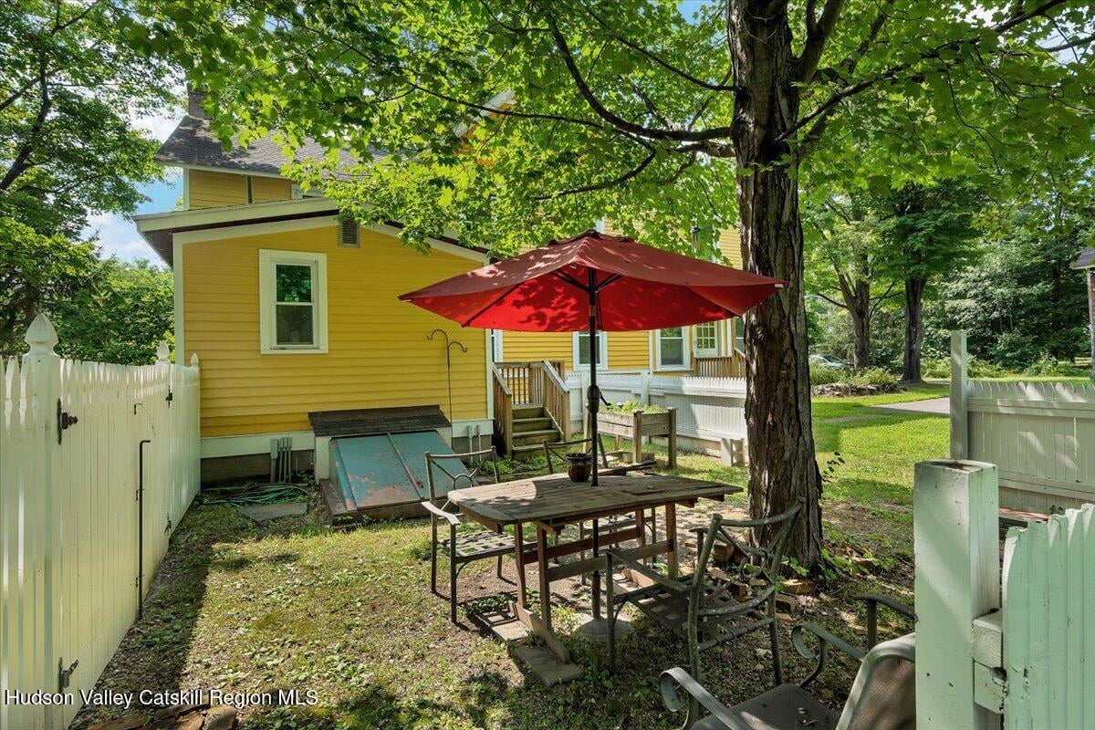 18 Gaffney Lane Photo 43