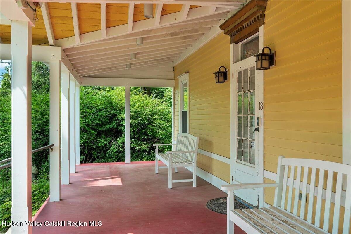 18 Gaffney Lane Photo 6