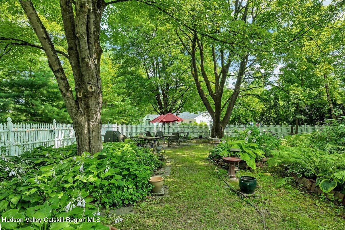 18 Gaffney Lane Photo 47