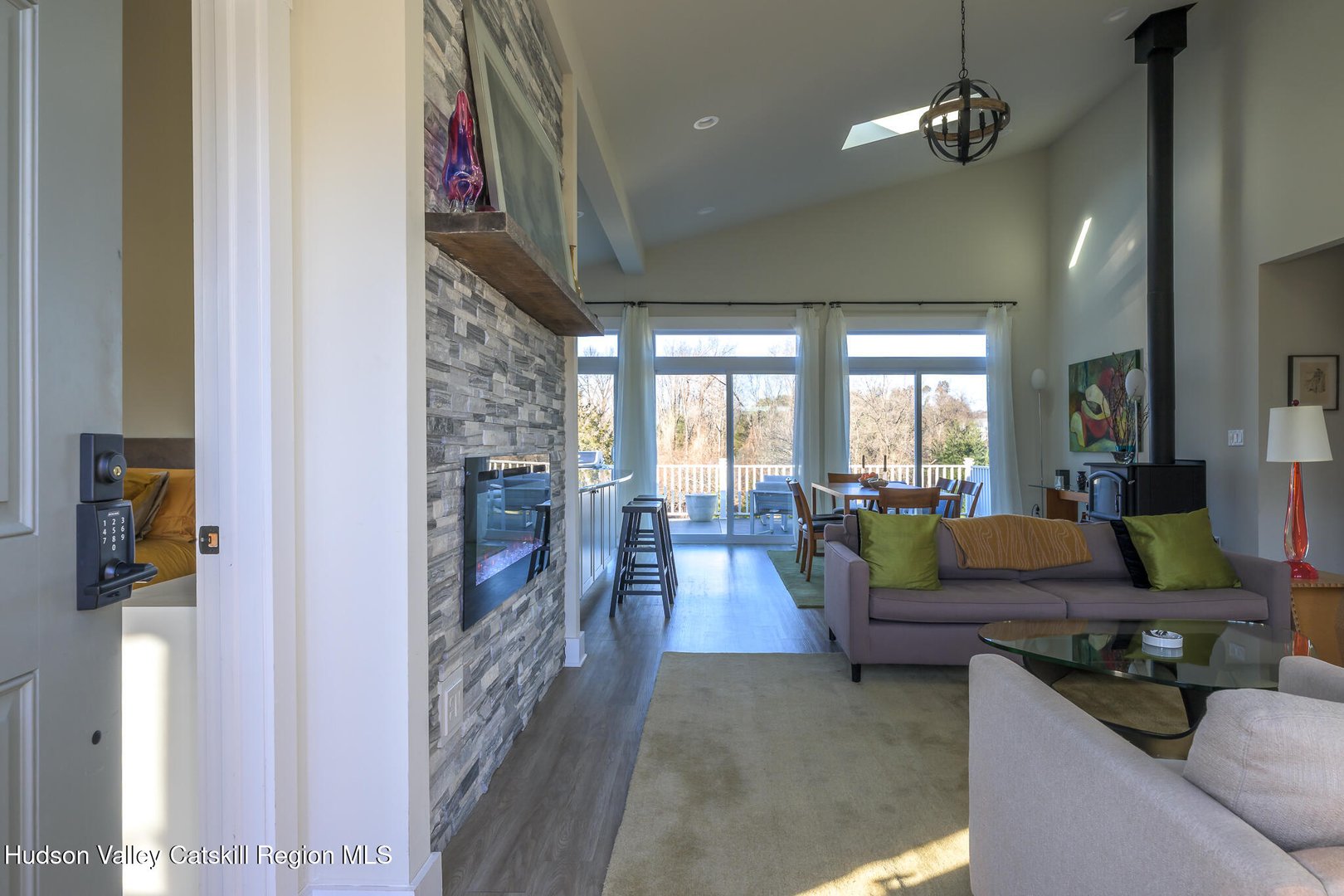 16 Lucas Lane Photo 3