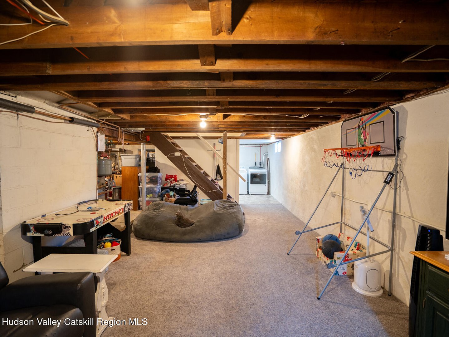 84 Hill Road Photo 16