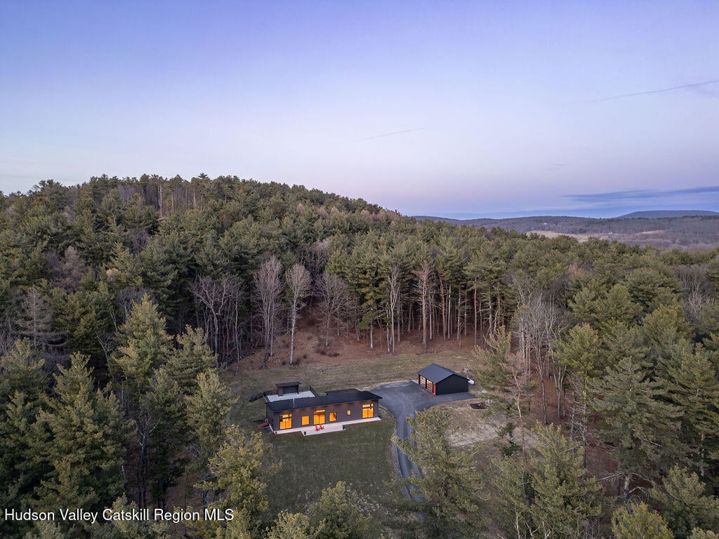 501 Birch Street Photo 38