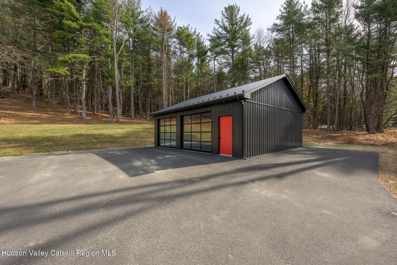 501 Birch Street Photo 32