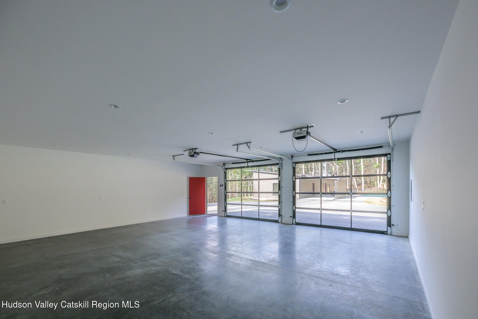 501 Birch Street Photo 33