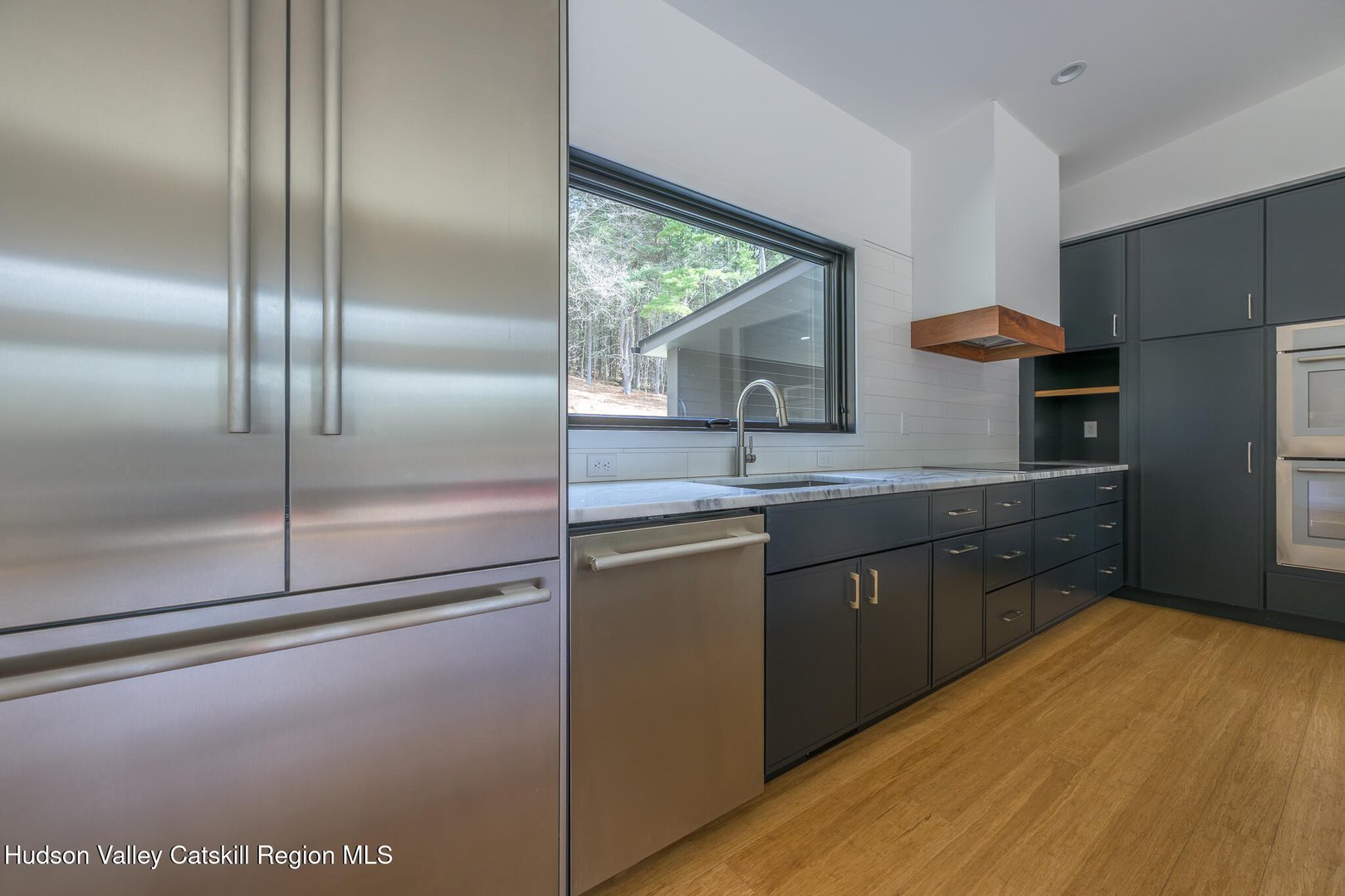 501 Birch Street Photo 12