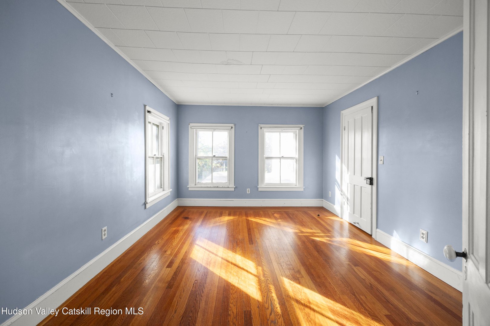 242 Main St Street Photo 18