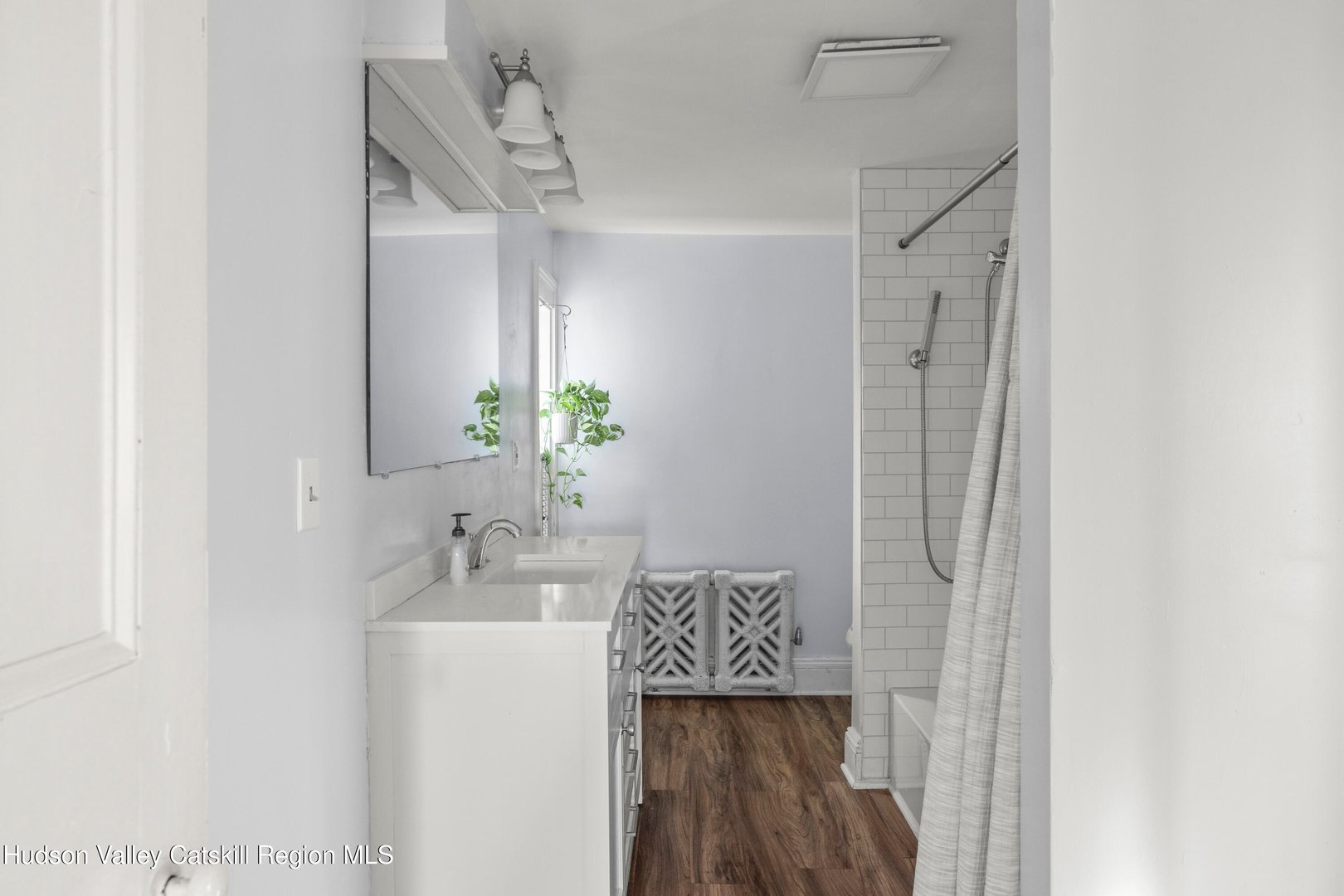 242 Main St Street Photo 19