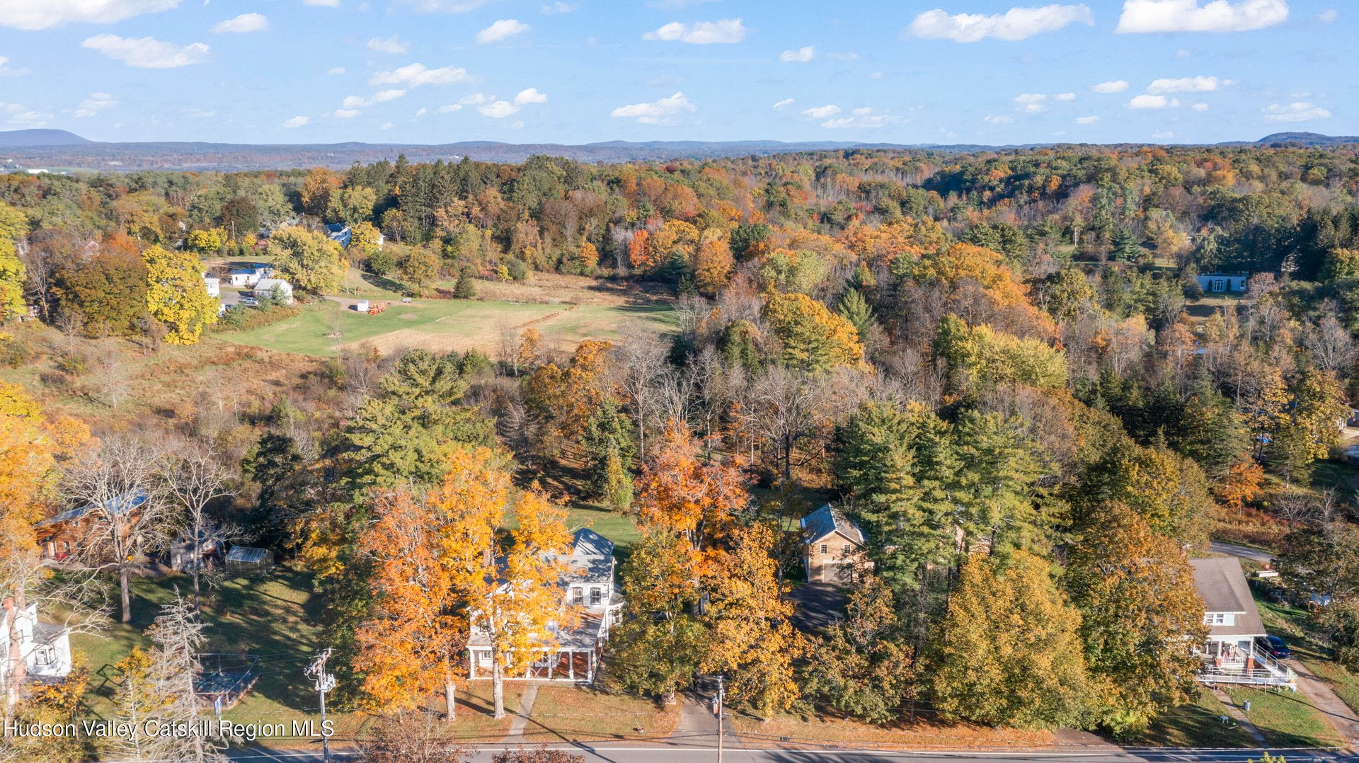 242 Main St Street Photo 28