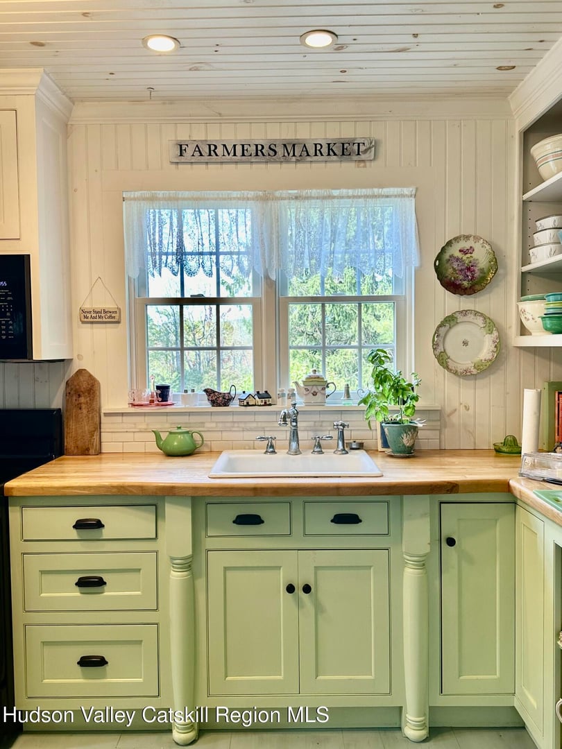 118 Old Shaker Road Photo 19