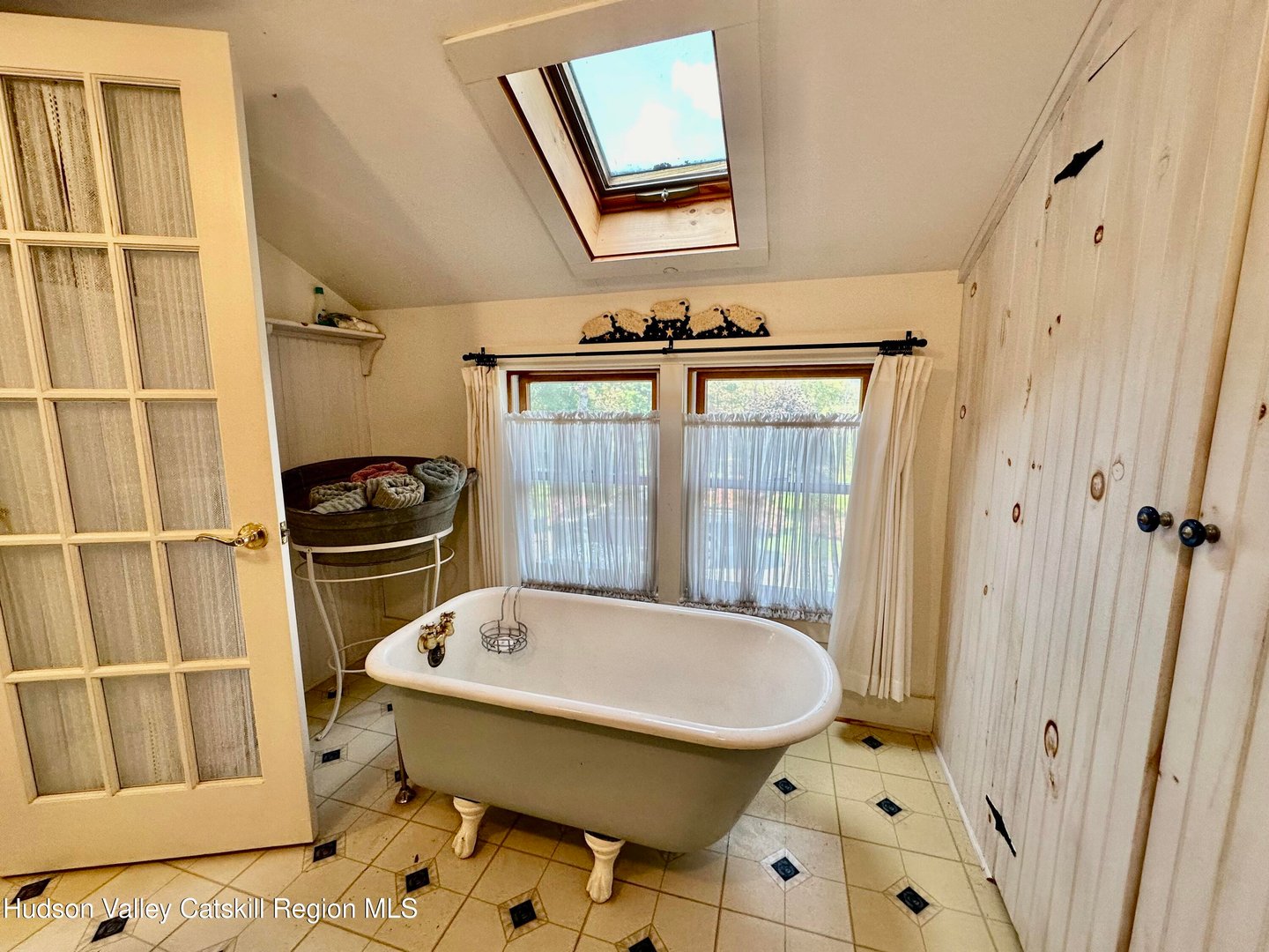 118 Old Shaker Road Photo 34