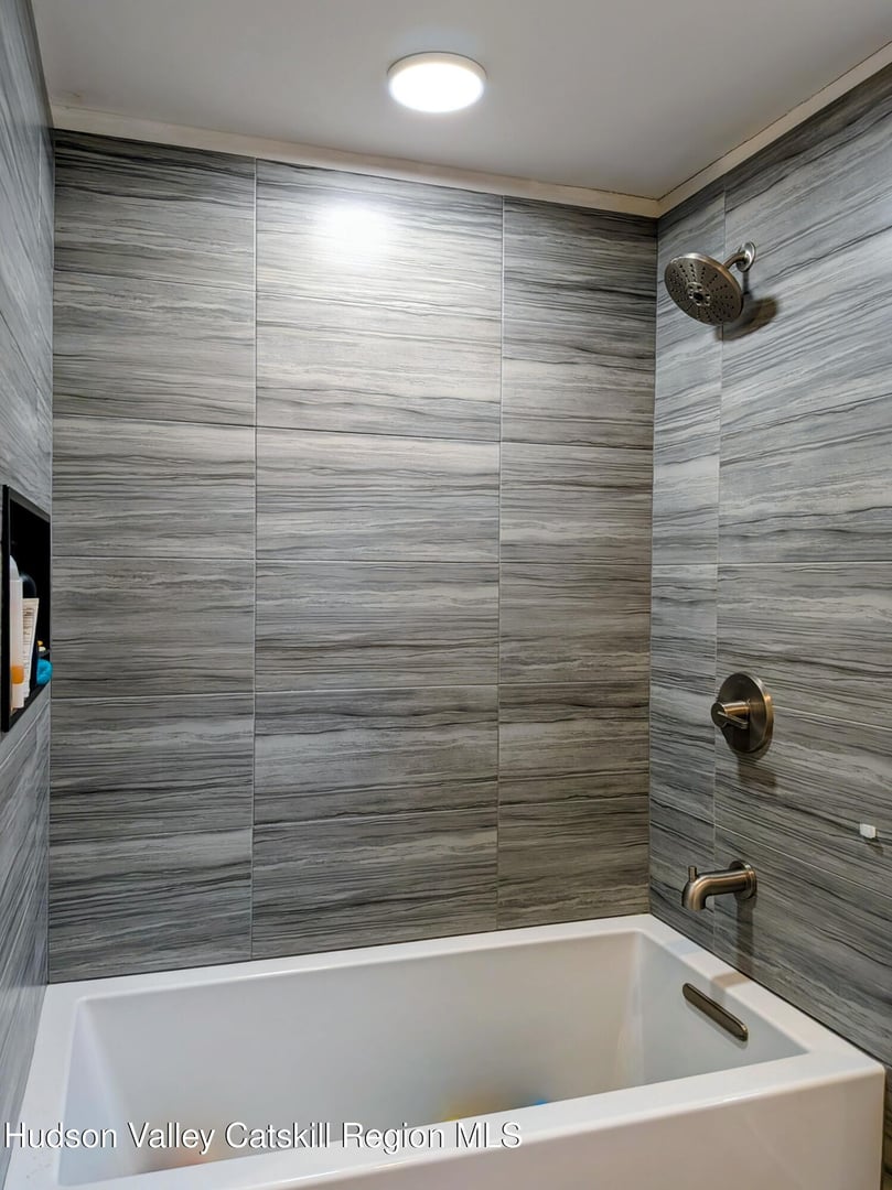 65 High Street Photo 21