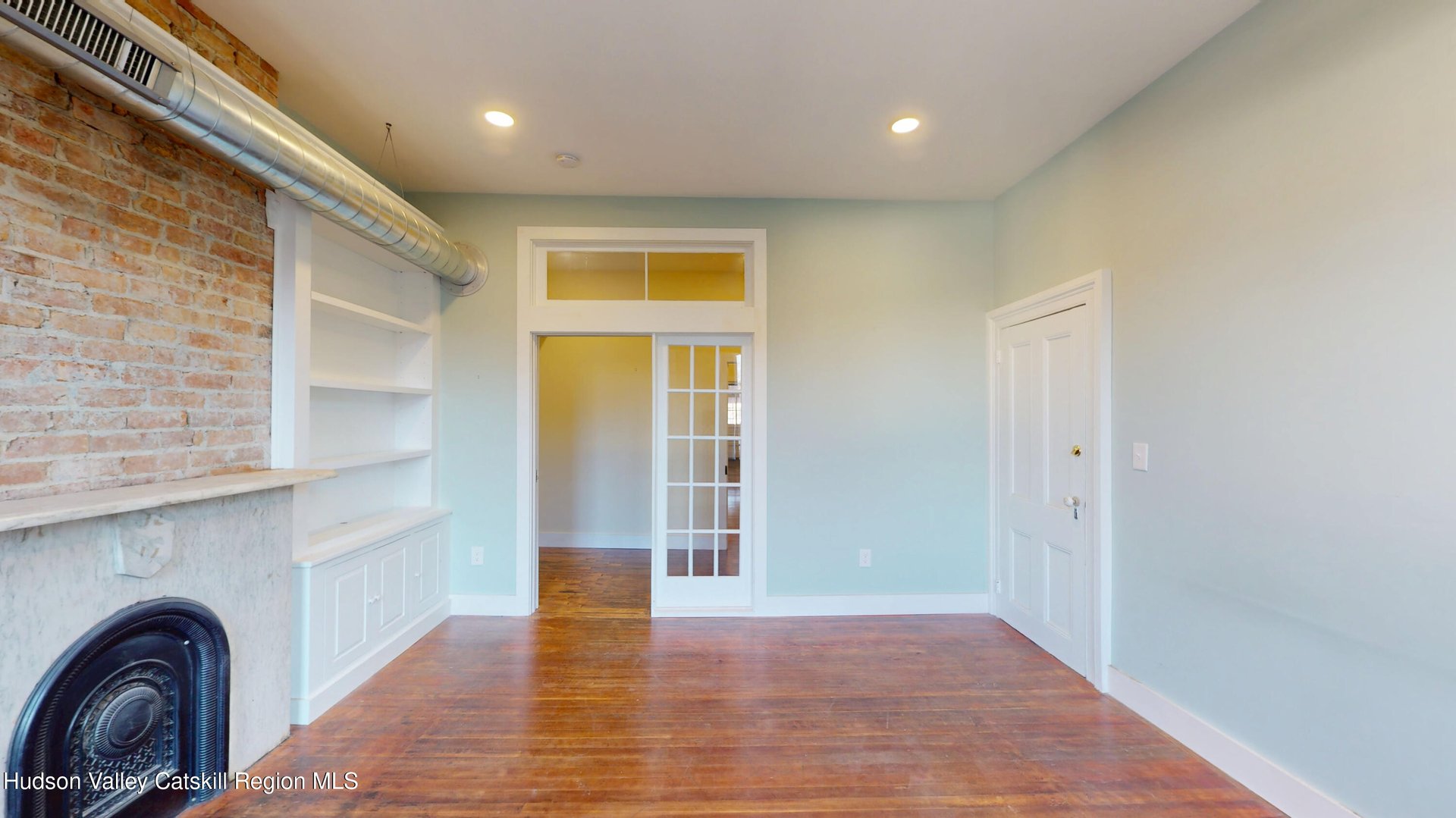 35 Main Street Photo 13